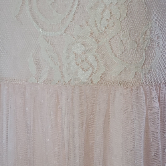 Spirit of Grace Lace Midi Dress Peach - Picture 6 of 7
